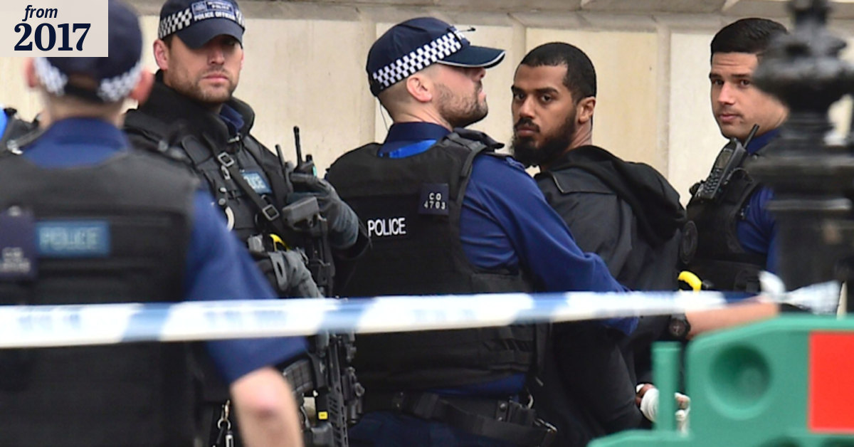 Man with knives arrested at Westminster in London on suspicion of terrorism