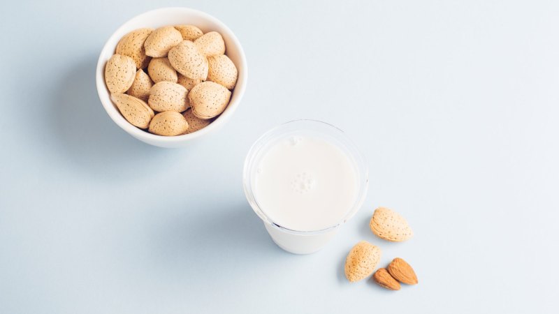 What Happens to Your Body When You Drink Almond Milk