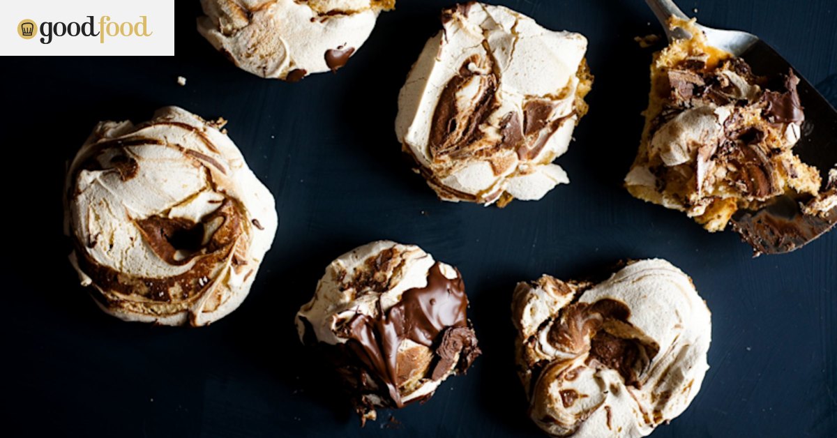 What is aquafaba and how to use the vegan egg substitute in meringues, pancakes, cake and mayonnaise