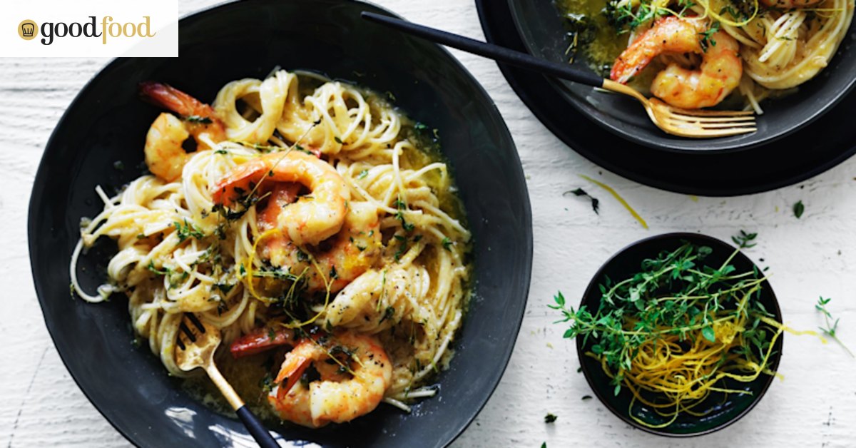 Spaghetti with prawns and lemon pepper butter