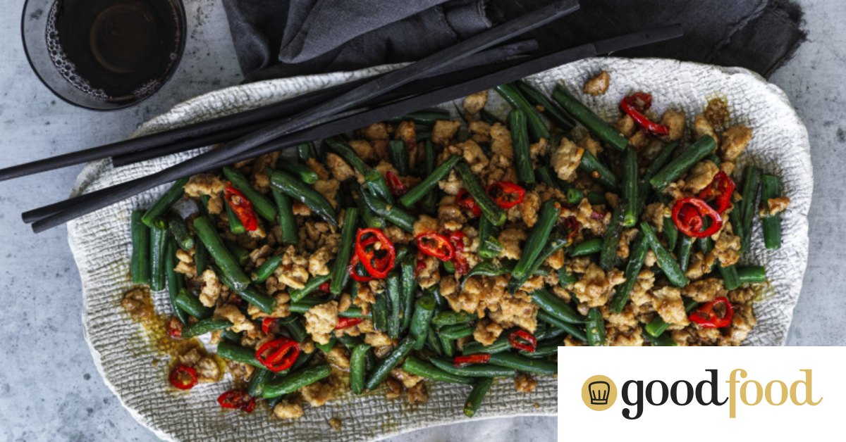 Wokfried pork mince and green beans