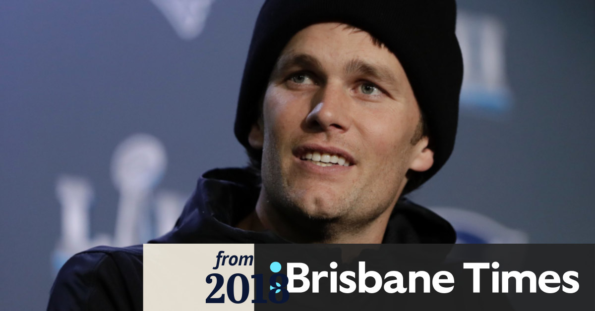 Tom Brady kissed his 10 year old son on the lips and people are worried