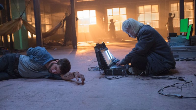 Upgrade Review Humanity The Missing Link As Horror King Looks To The Future From this plot synopsis, you might think that writer/director leigh whannell has a lot to say about man's. upgrade review humanity the missing