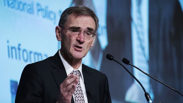 ASIC chairman Greg Medcraft will travel to the IMF spring meeting to talk fintech. 