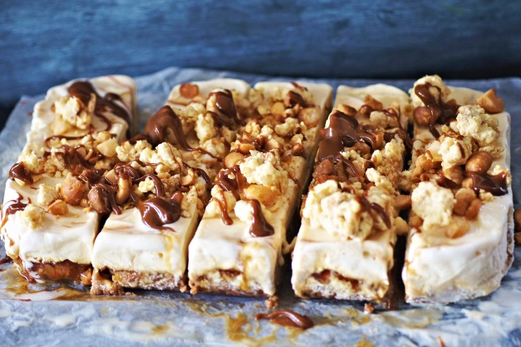 Anzac biscuit base with malted ice-cream, macadamia cookie crumb crunch and dulce de leche caramel.  