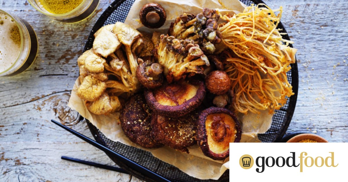Beerbattered mushrooms with curry salt