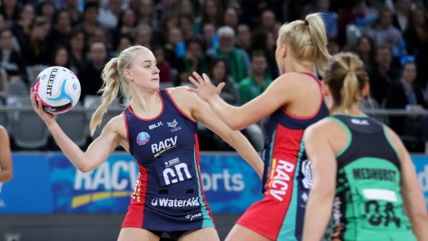 Jo Weston of the Vixens passes the ball during Melbourne's 60-55 win over the Fever at Hisense Arena.