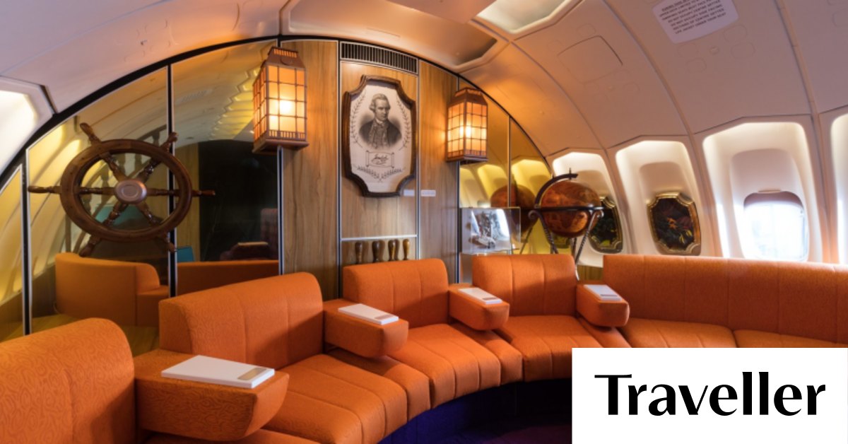Qantas Boeing 747 jumbo jet upstairs lounge Working as a flight