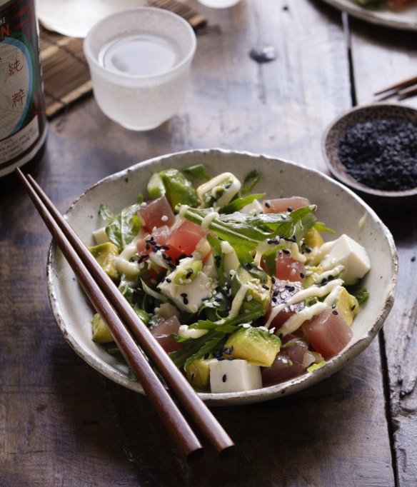 Raw tuna, avocado and tofu with wasabi cream.