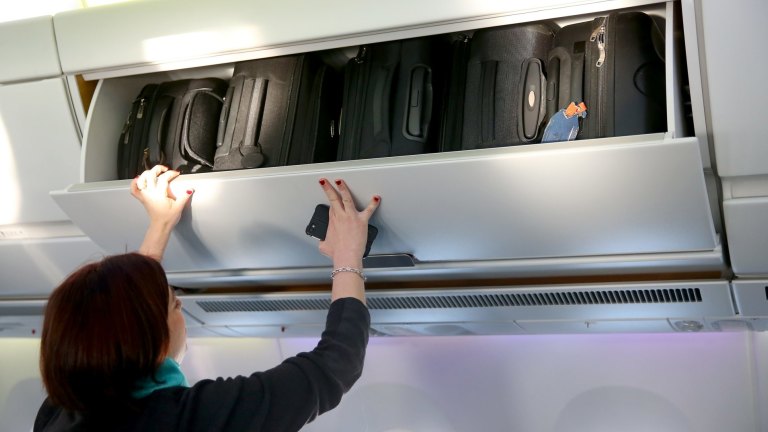 airline overhead bin size
