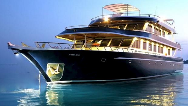 Luxury liveaboard Maldives dive boat Ocean Divine.