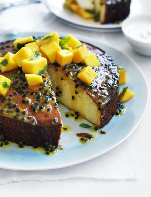 Refreshing and fruity: passionfruit syrup cake with mango salsa.