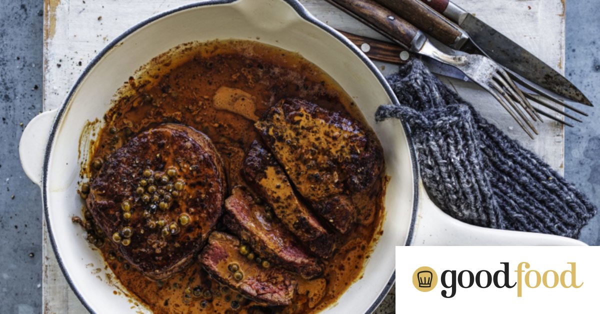 Fillet steak with green peppercorn sauce