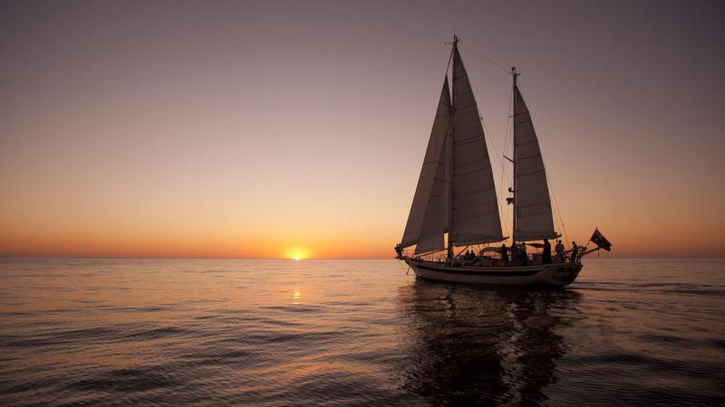 how long does it take to sail to tasmania