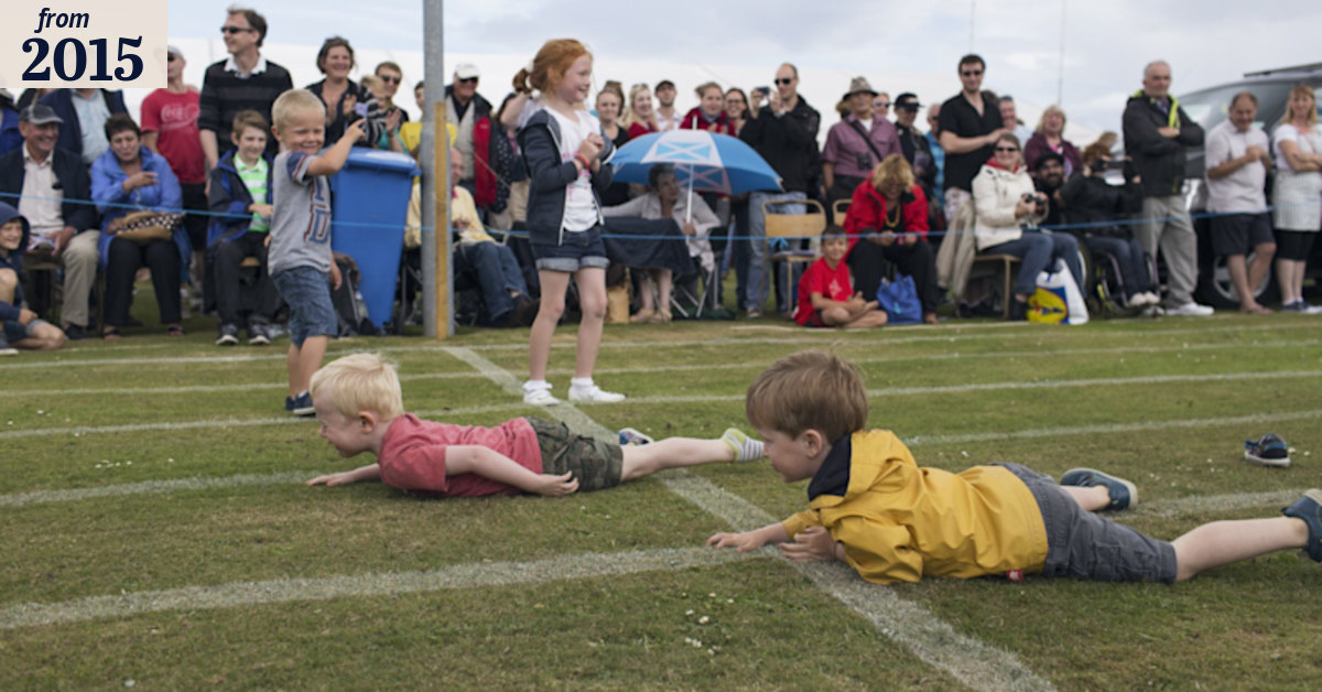 Schools spend hundreds on timing childrens' races to calm combative parents