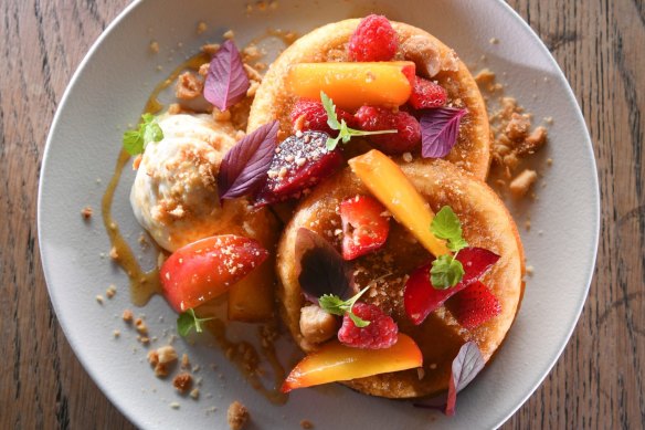 Shopping fuel: Hotcakes with summer stonefruit.