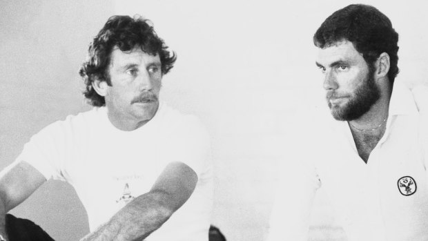 Brotherly "love": Ian and Greg Chappell in 1980.