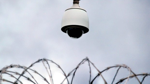 New Zealand Labour is calling for action from the NZ government over the number of Kiwis being held in Australian detention centres.