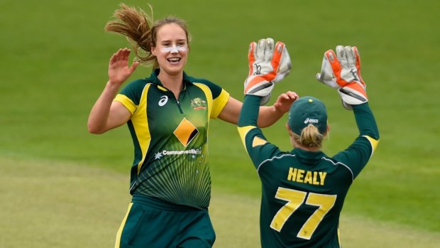 Ellyse Perry took two wickets with her first eight balls.