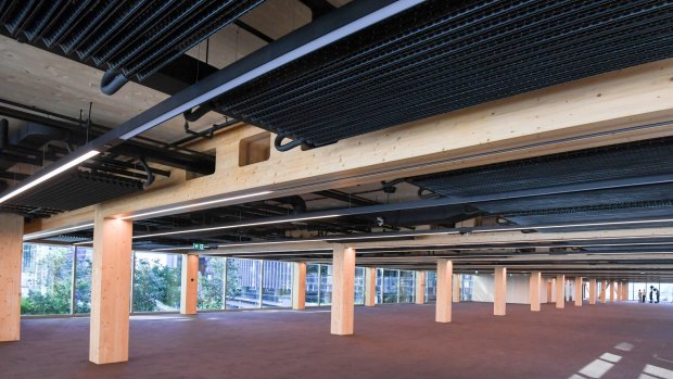 The ceilings have an industrial look with exposed pipes and a new metal airconditioning system that absorbs stale air immediately.