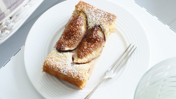 Fig frangipane slice.