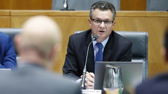 Committee deputy chairman Matt Thistlethwaite puts a question to Ian Narev, Commonwealth Bank of Australia chief executive.