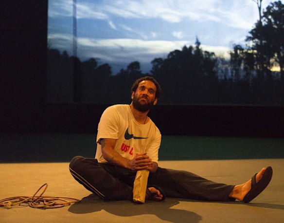 The play begins with the confronting death of a man played by Lasarus Ratuere.