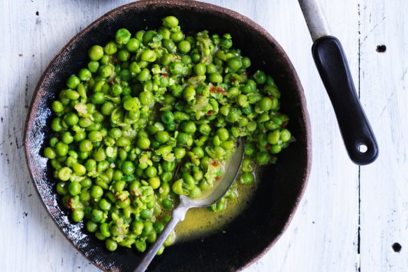 Crushed green peas.