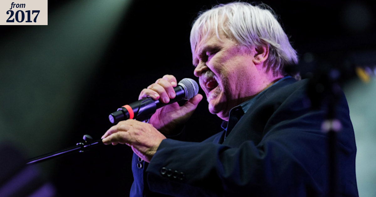 Colonel Bruce Hampton dies on stage at end of his 70th birthday gig