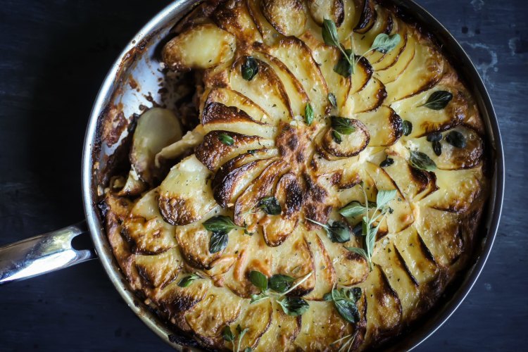 Moussaka eggplant and potato gratin - the most popular recipe of April 2019. 