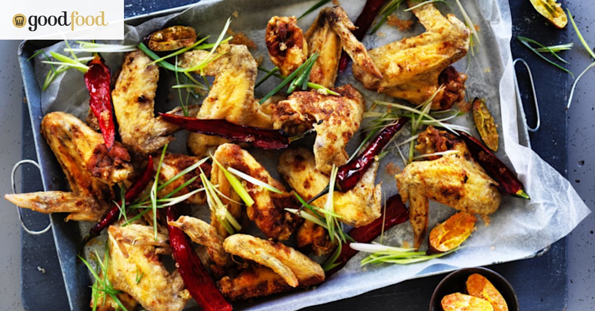 Deep-fried chicken wings with chilli, salt and finger lime