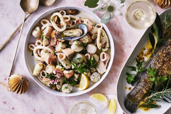 Adam Liaw's insalata di mare.