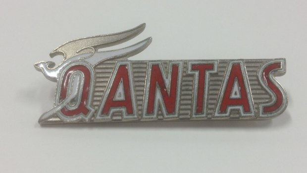 A Qantas merit badge.