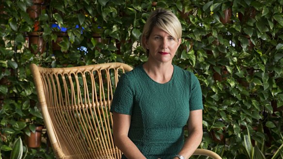NAB's UBank targets debt-shy in mobile lending push