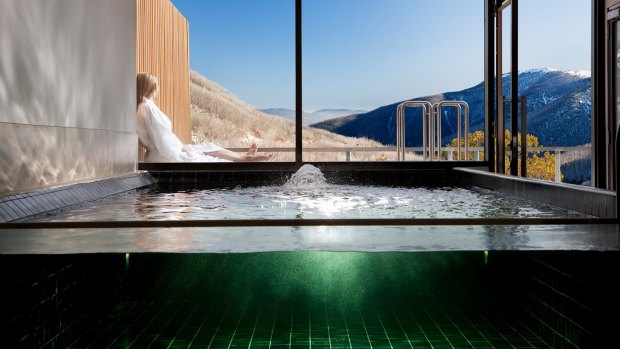 spaQ offers up relaxing apres ski treatments, suitable for male or female. 