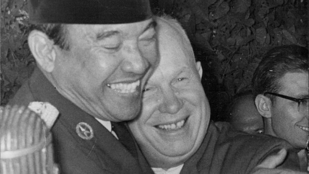 Soviet leader Nikita Khrushchev and Sukarno in 1960.