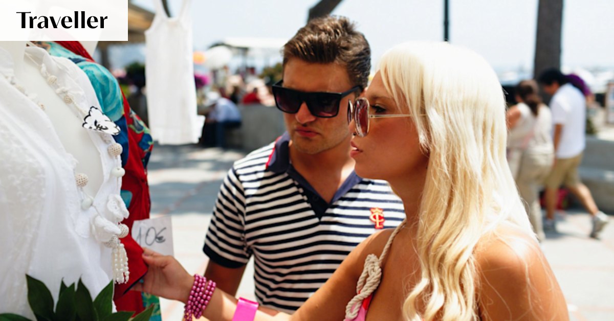 The 11 ways to get ripped off while shopping overseas