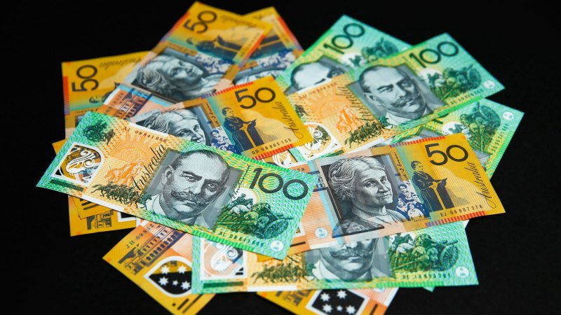 Federal MPs to get pay rises and tax cuts in July 1 bonanza
