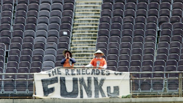 Funky town: Fans show their support for Colin Miller during the Boxing Day Test of 2000.
