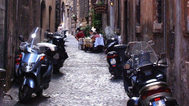 A small laneway near Piazza Navona, in Rome.