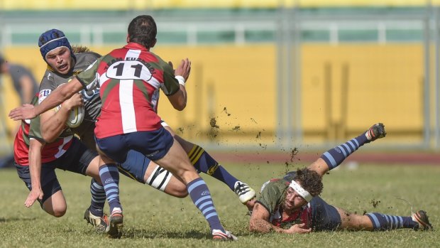 Michael Wells in action against Euskadi at the Mauritius World Club 10s.