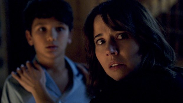 Linda Cardellini in The Curse of the Weeping Woman.