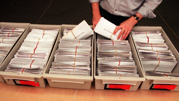 The Australian Electoral Commission, Bondi Junction branch, starts the process of counting the votes in Wentworth for candidates in the 1997 constitutional convention.