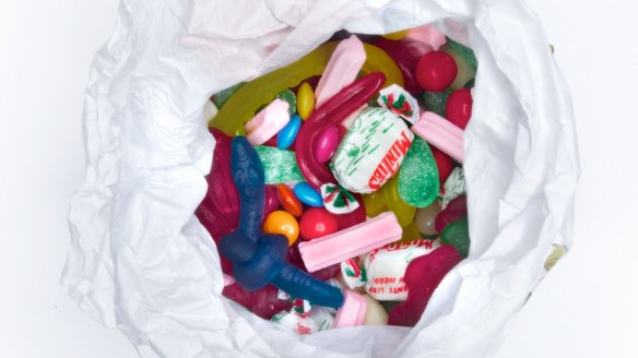 Many old-school milk bars also sell bags of mixed lollies.