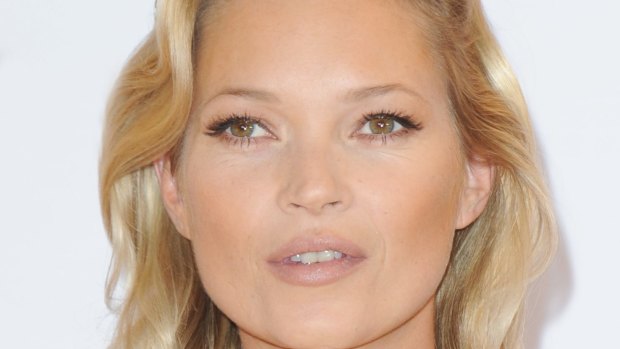 Kate Moss' bendy waves make her our air-dry hero.