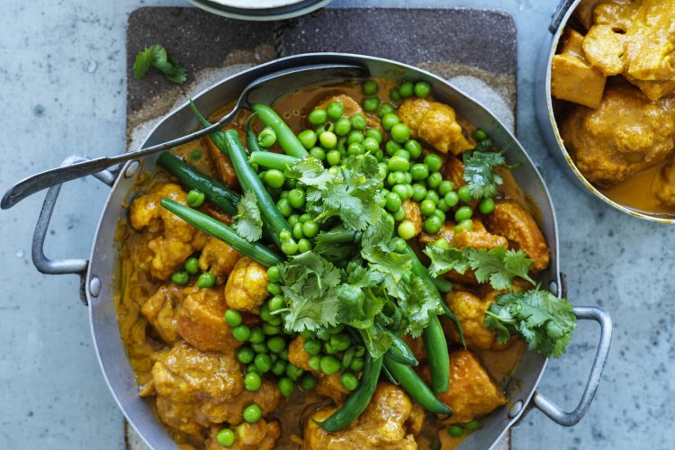 Adam Liaw's Butter vegetable curry
