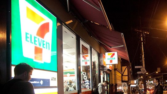 In a report released to Fairfax Media, the Fair Work Ombudsman said 7-Eleven "compounded" the problems of wage fraud across its franchise network by failing to use systems and processes to detect or address deliberate worker exploitation.