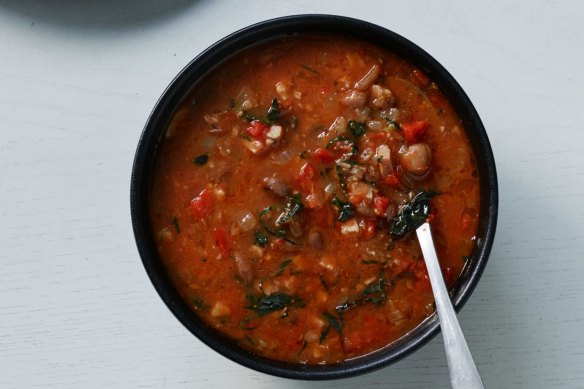 Hearty ham, bean and red capsicum soup.