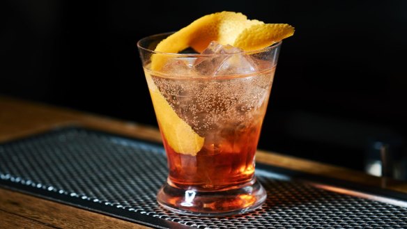 Fizzy Negroni: Long Odds cocktail.