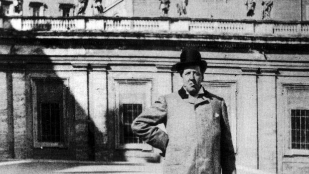 Oscar Wilde in Rome, 1900.